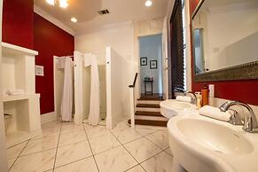 Auberge Nouvelle Orleans Hostel