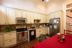 Auberge Nouvelle Orleans Hostel