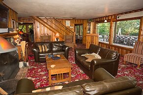 Morrison's Rogue River Lodge