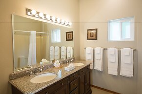 Morrison's Rogue River Lodge