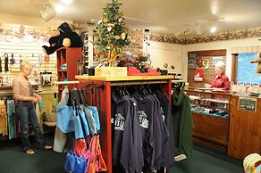 Morrison's Rogue River Lodge