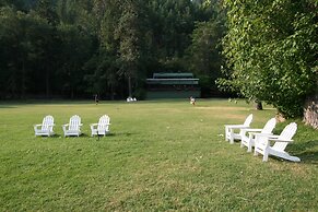 Morrison's Rogue River Lodge