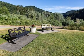 Morrison's Rogue River Lodge