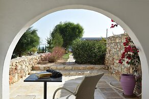 Naoussa Hills Boutique Resort - Adults Only