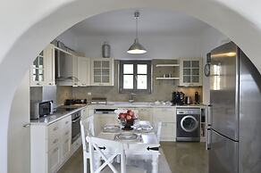 Naoussa Hills Boutique Resort - Adults Only