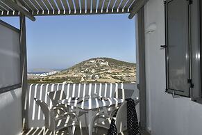 Naoussa Hills Boutique Resort - Adults Only