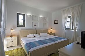 Naoussa Hills Boutique Resort - Adults Only