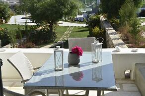 Naoussa Hills Boutique Resort - Adults Only