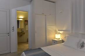 Naoussa Hills Boutique Resort - Adults Only