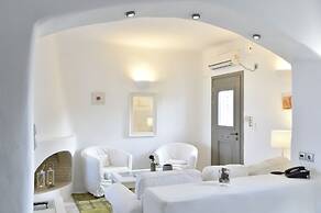 Naoussa Hills Boutique Resort - Adults Only