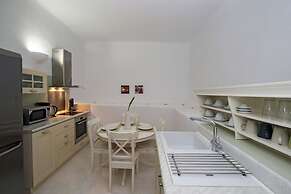 Naoussa Hills Boutique Resort - Adults Only