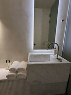 Atlantis Hotel