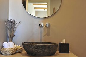 Medusa Beach Resort and Suites