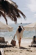 Medusa Beach Resort and Suites