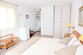 Medusa Beach Resort and Suites