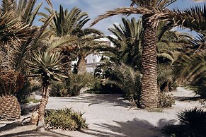 Medusa Beach Resort and Suites