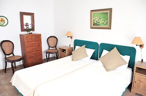 Medusa Beach Resort and Suites