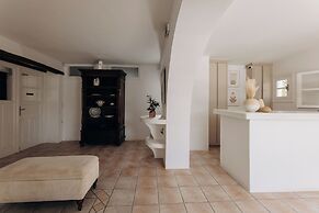 Medusa Beach Resort and Suites