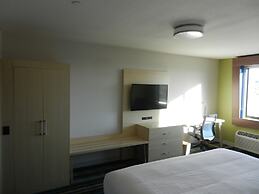 Holiday Inn Express & Suites Phoenix West - Buckeye by IHG