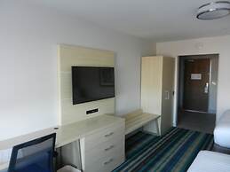 Holiday Inn Express & Suites Phoenix West - Buckeye by IHG