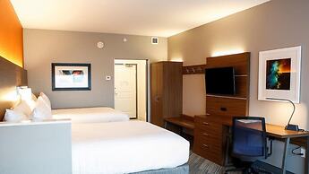 Holiday Inn Express & Suites Louisville Downtown by IHG