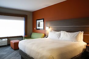 Holiday Inn Express & Suites Louisville Downtown by IHG