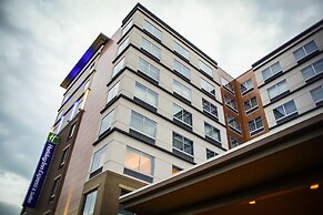 Holiday Inn Express & Suites Louisville Downtown by IHG