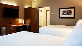 Holiday Inn Express & Suites Louisville Downtown by IHG