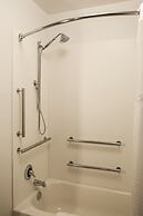 Holiday Inn Express & Suites Louisville Downtown by IHG