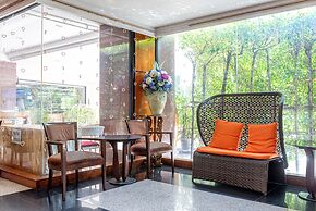 Nonthaburi Palace Hotel