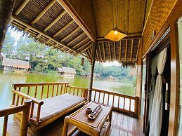 Kampung Sampireun Resort & Spa