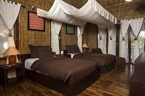 Kampung Sampireun Resort & Spa