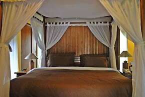 Kampung Sampireun Resort & Spa