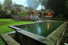 Kampung Sampireun Resort & Spa