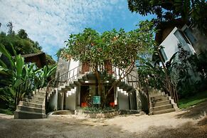 Kampung Sampireun Resort & Spa