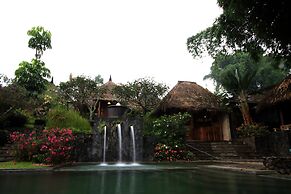 Kampung Sampireun Resort & Spa