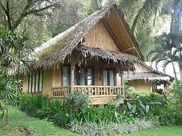 Kampung Sampireun Resort & Spa