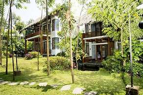 Kampung Sampireun Resort & Spa