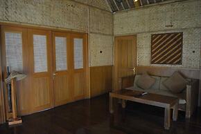 Kampung Sampireun Resort & Spa