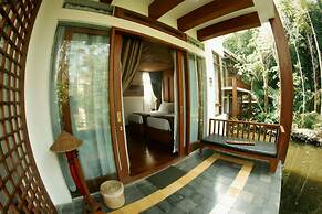 Kampung Sampireun Resort & Spa