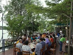 Baan Siriporn Resort