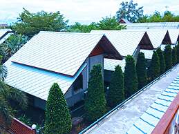 Baan Siriporn Resort