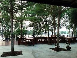 Baan Siriporn Resort