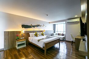 Grand Ratchapruek Hotel