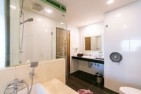 Grand Ratchapruek Hotel