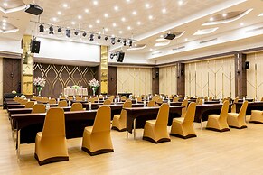 Grand Ratchapruek Hotel