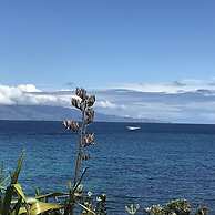 Tipi and Bob's Waterfront Lodge