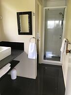 Tipi and Bob's Waterfront Lodge