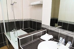 BRIT HOTEL Confort Le Revest Sainte Maxime