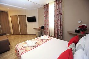 BRIT HOTEL Confort Le Revest Sainte Maxime